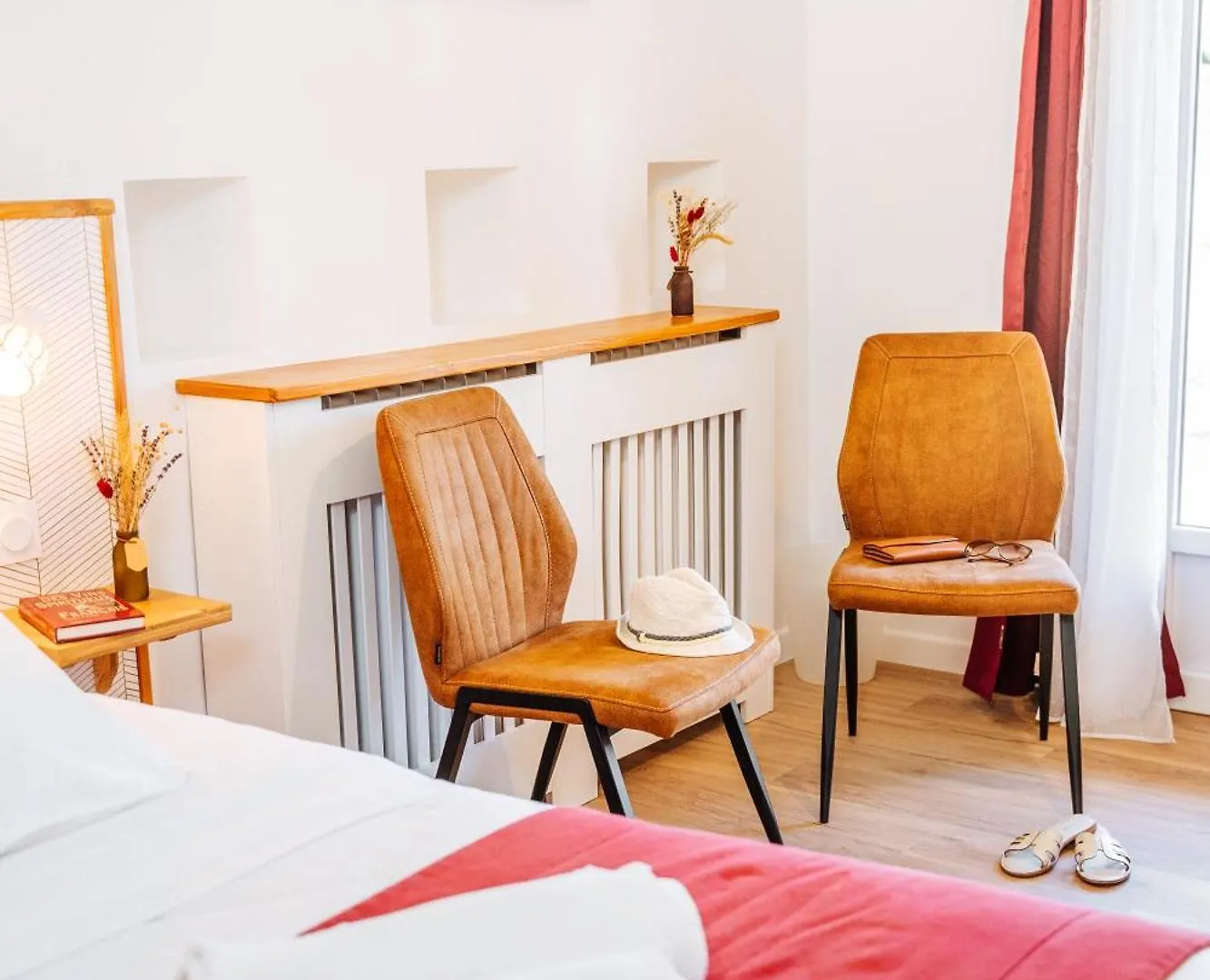 Au Bien Etre Piscine Chauffee Hotell Villecroze 3*,  Frankrike