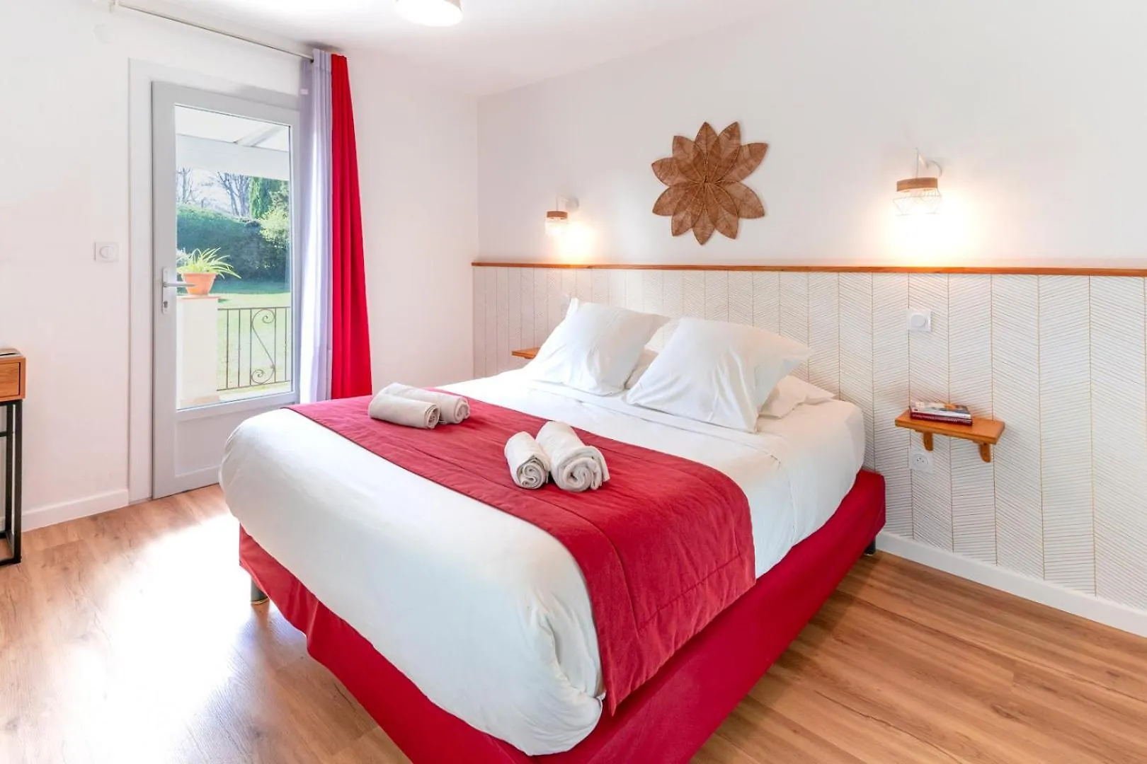 Au Bien Etre Piscine Chauffee Hotell Villecroze